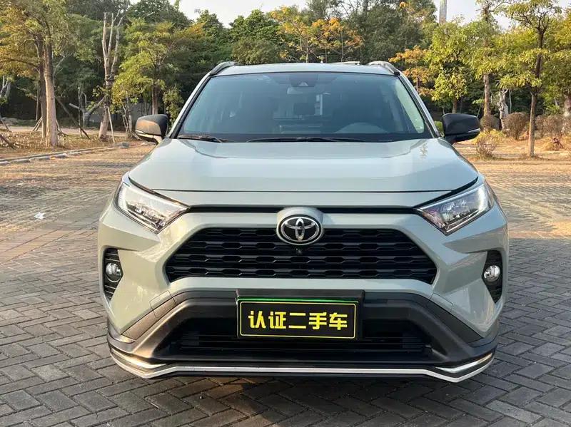 RAV4 2020 2.0L CVT 2WD Fashion Plus Edition — миниатюра 2