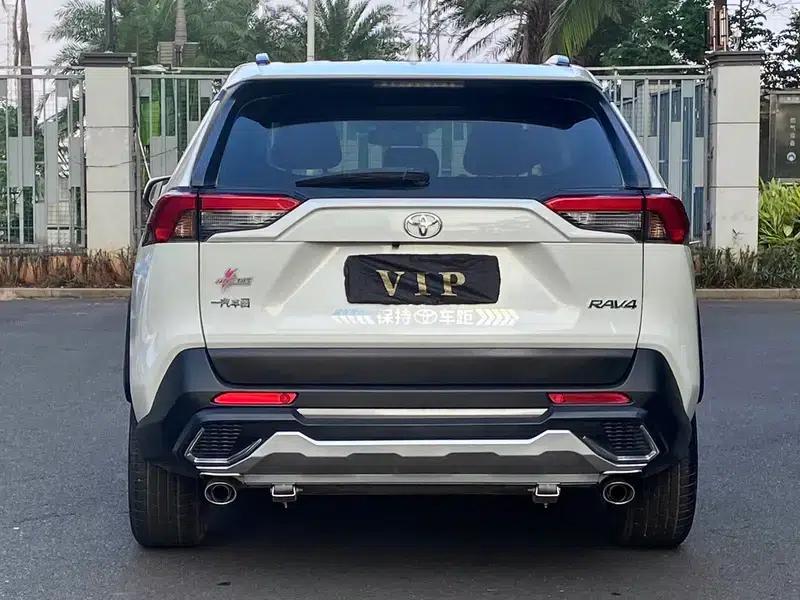 RAV4 2020 2.0L CVT 2WD Fashion Edition — миниатюра 5