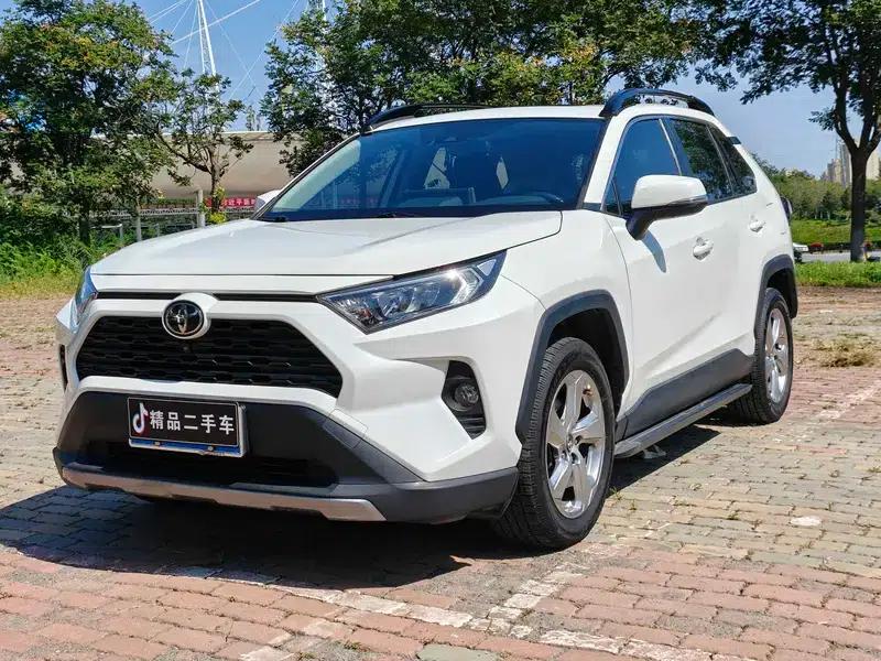RAV4 2020 2.0L CVT 2WD Fashion Plus Edition — миниатюра 1