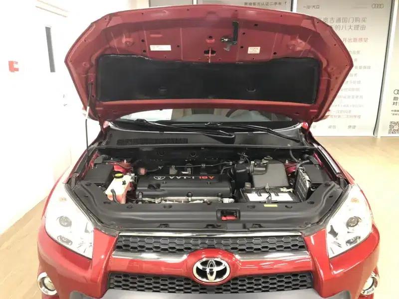 2011 RAV4 2.0L Automatic 4WD — миниатюра 5