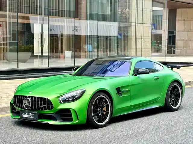 2017 AMG GT R