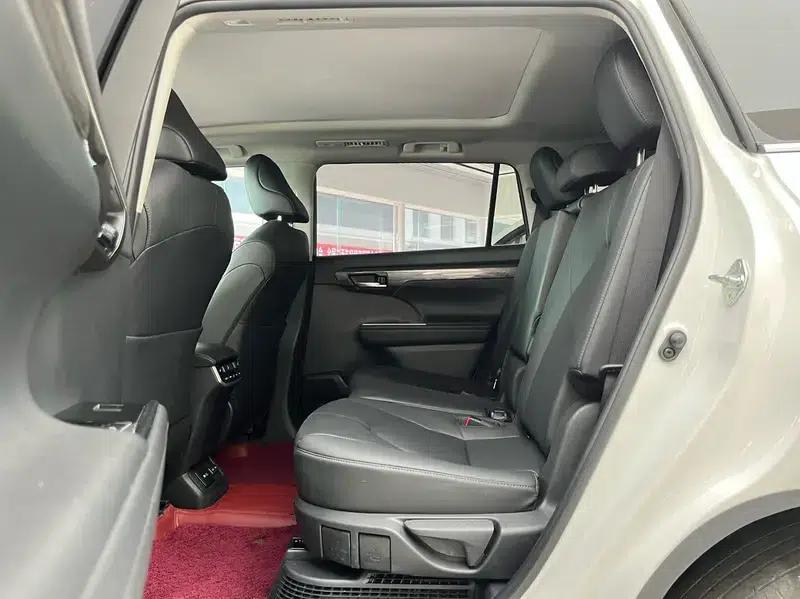 2022 Toyota Highlander Hybrid 2.5L AWD Supreme Edition 7-Seater — миниатюра 24