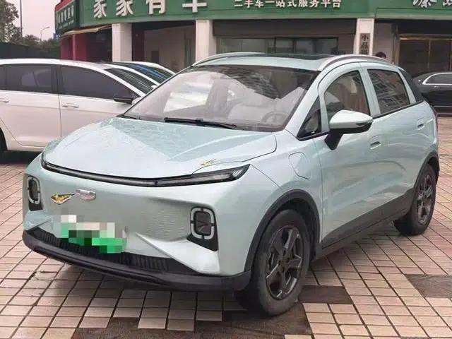 Geely Geometry E Firefly 2023 Model 401KM Super Pink Special Edition