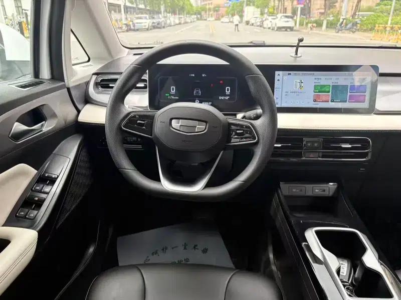 Geely Geometry E Firefly 2024 Model 301KM Streamer — миниатюра 13