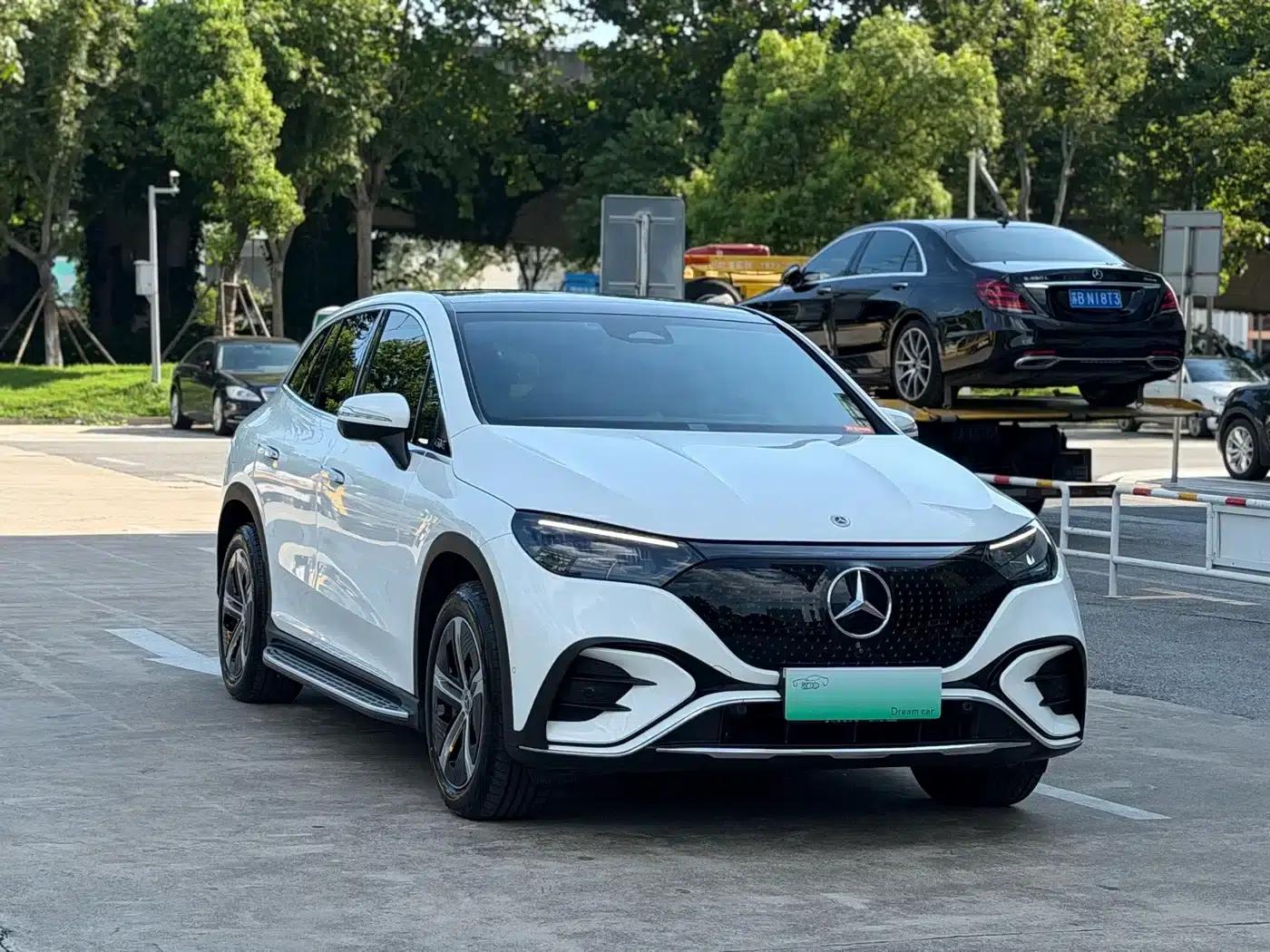 Mercedes-Benz EQE 2025 500 4MATIC Pioneer Edition — миниатюра 3