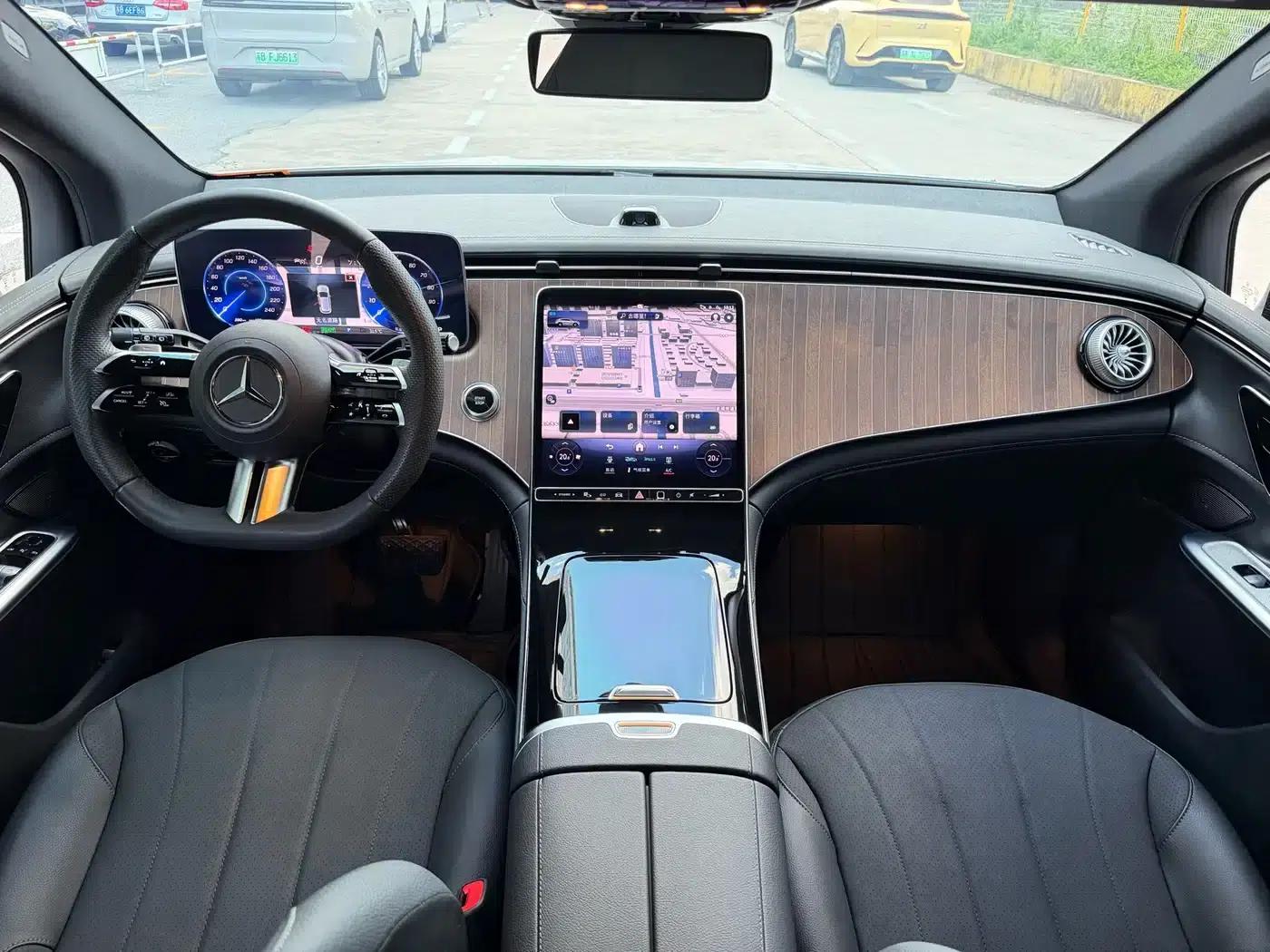Mercedes-Benz EQE 2025 500 4MATIC Pioneer Edition — миниатюра 8