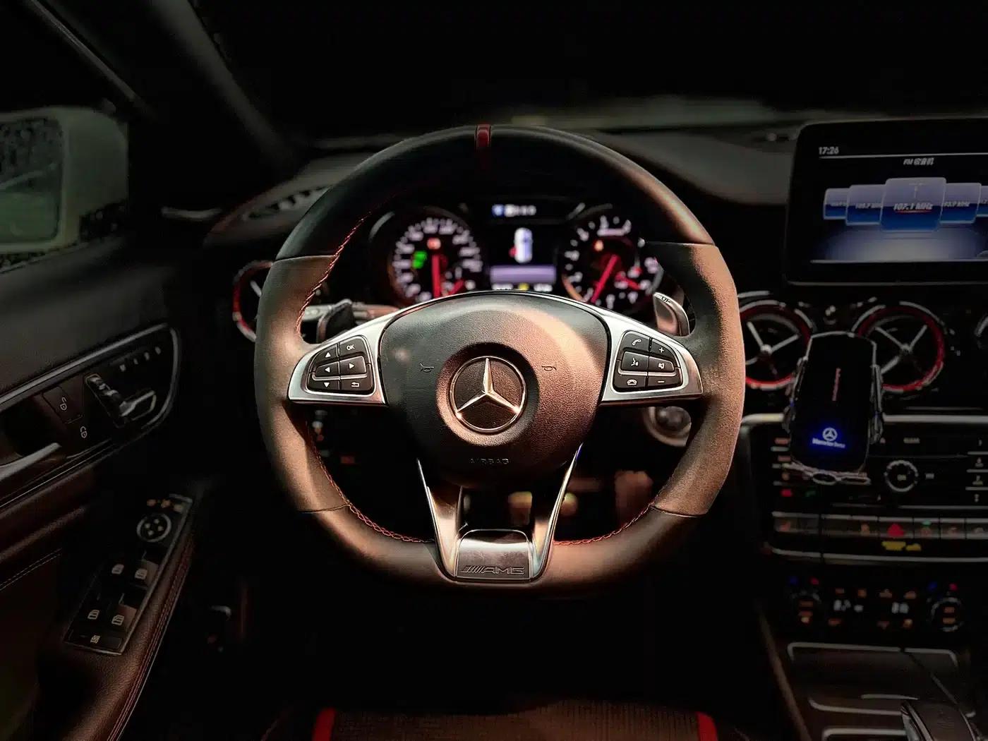 2017 Mercedes-Benz GLA AMG 45 4MATIC — миниатюра 11