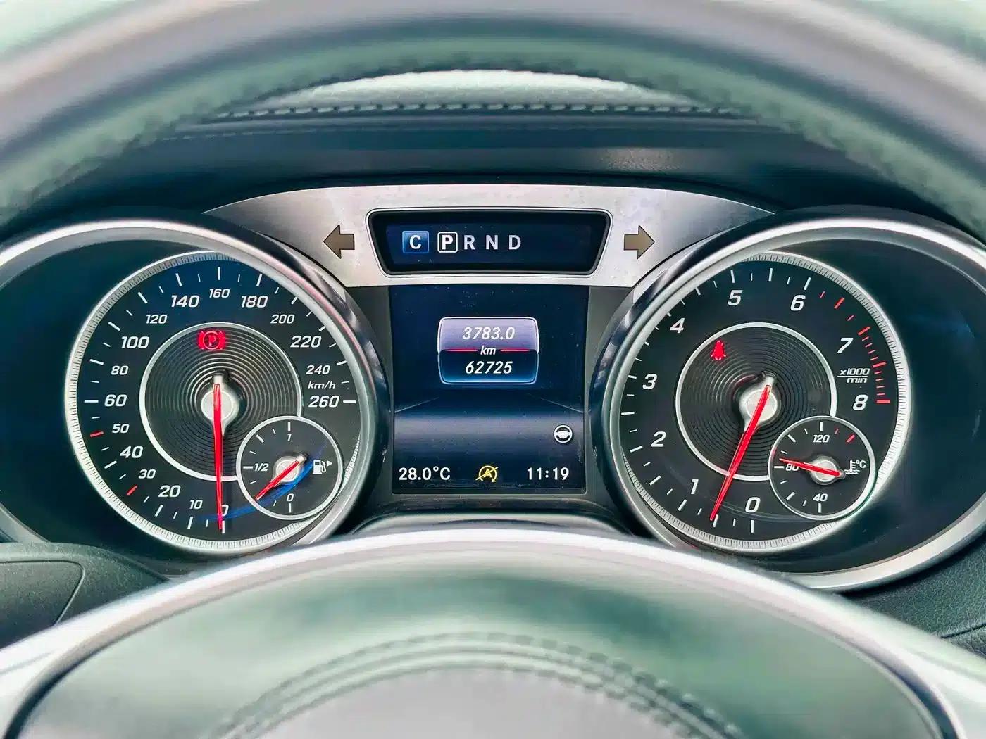 Mercedes-Benz SL-Class 2016 SL 400 Luxury Sport — миниатюра 7