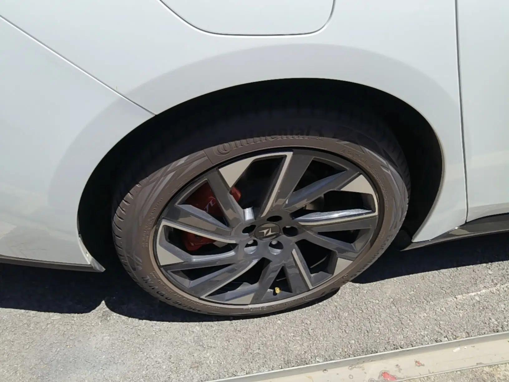 Dongfeng eπ eπ007 2024 Range-Extended 200 RuYi Edition — миниатюра 11