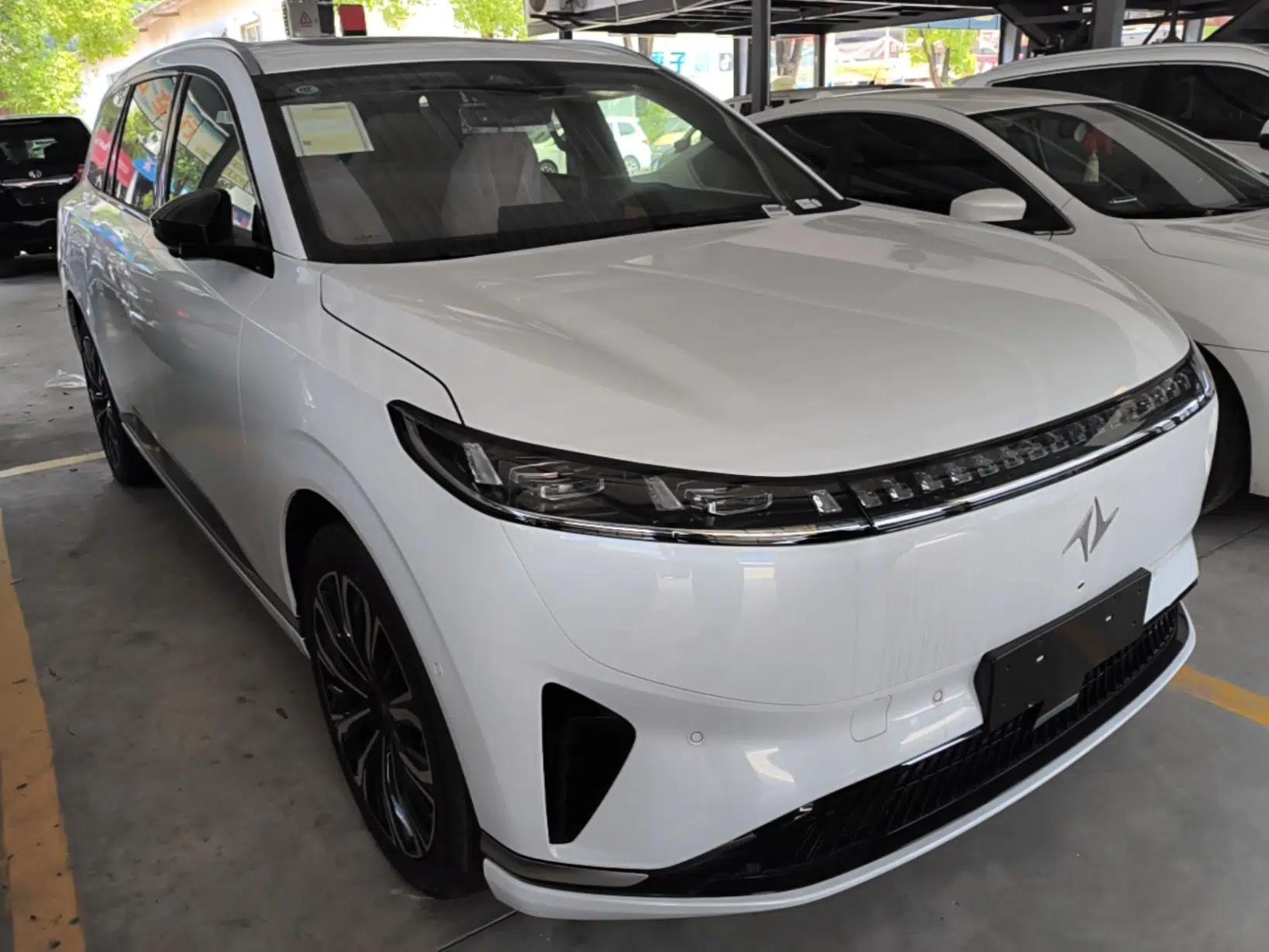 Dongfeng eπ eπ008 2026 Model Six-Seat Range-Extended Family Delight Edition — миниатюра 3