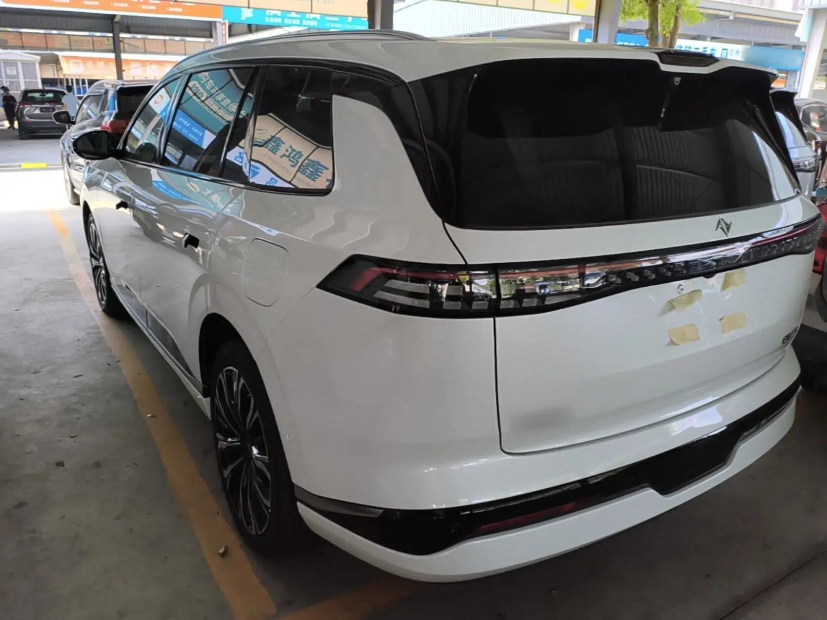 Dongfeng eπ eπ008 2026 Model Six-Seat Range-Extended Family Delight Edition — миниатюра 4