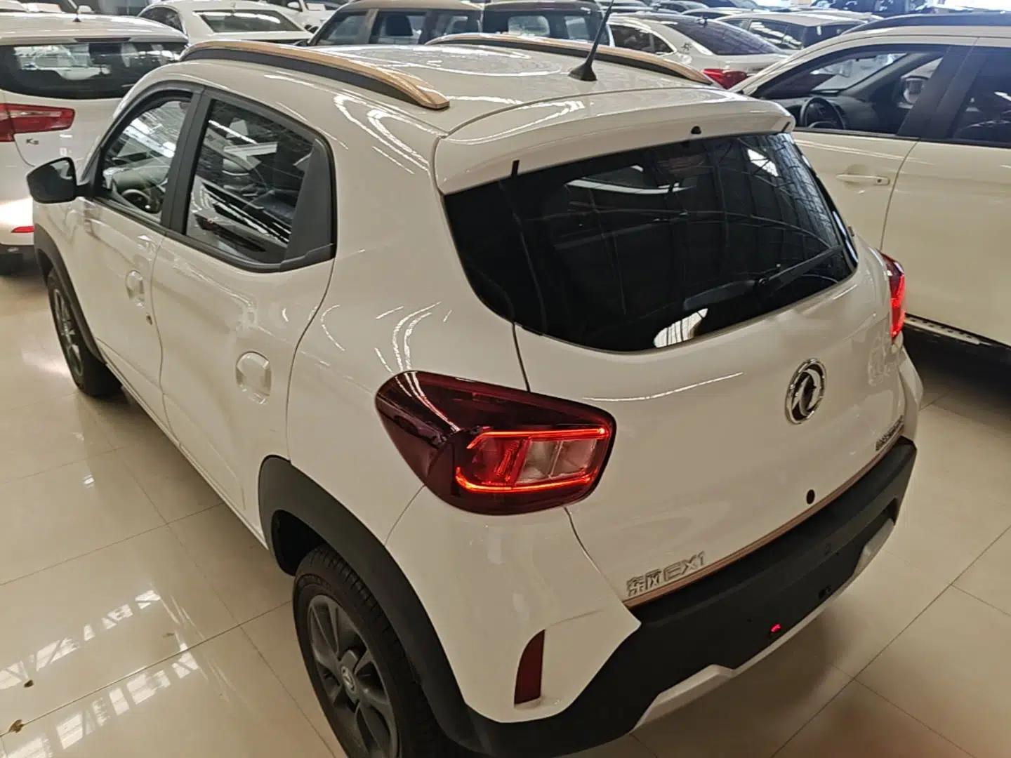 Dongfeng NAMMI BOX 2022 Chasing Wind Edition 331KM Advanced Model — миниатюра 4