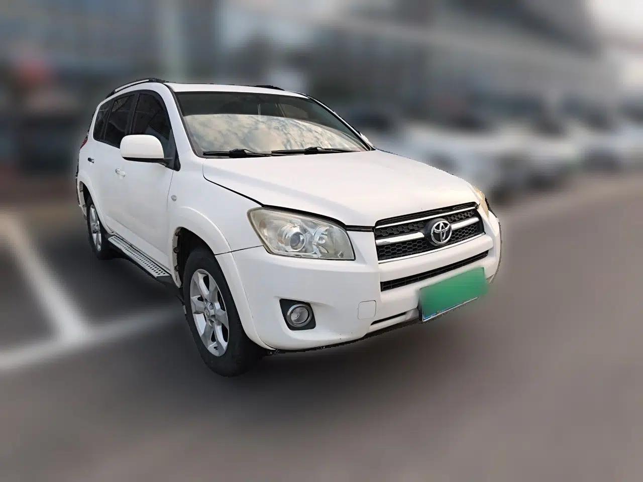Toyota RAV4 2011 2.4L Automatic 4x4 Luxury Edition — миниатюра 3