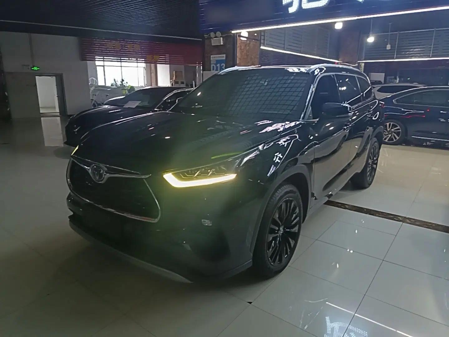 Toyota Highlander 2022 380T Four-Wheel Drive Ultimate 7-Seater — миниатюра 1