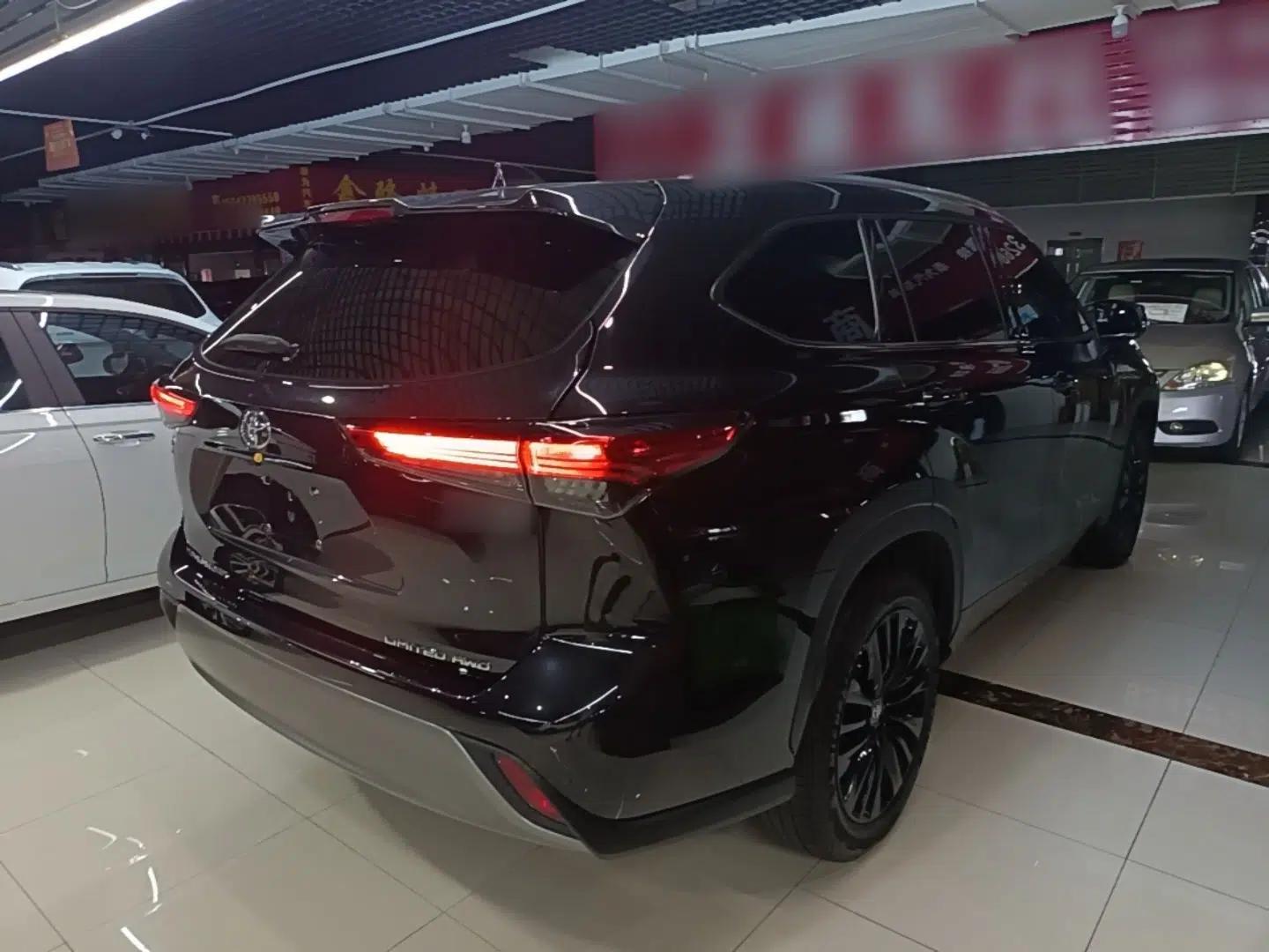 Toyota Highlander 2022 380T Four-Wheel Drive Ultimate 7-Seater — миниатюра 6