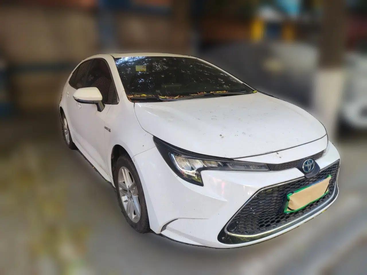 Toyota Levin 2022 Dual-Engine 1.8H E-CVT Luxury Edition — миниатюра 3