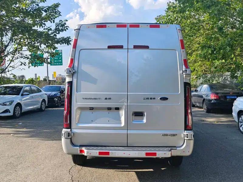 The new generation Ford Transit 2021 Pro 2.2T manual van, long wheelbase, 3 seats, high roof. — миниатюра 4