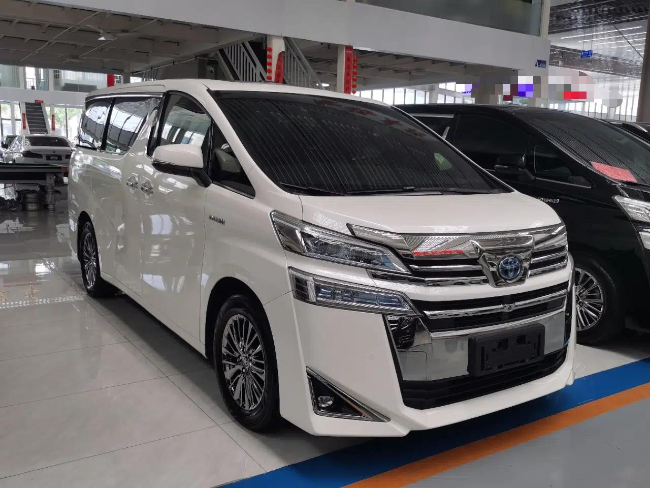 Toyota Vellfire 2019 Dual-Engine 2.5L HV Prestige Edition — миниатюра 3