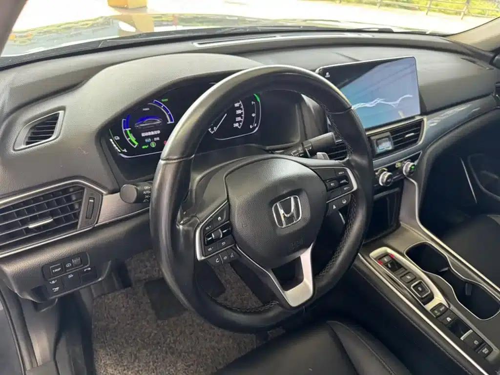 2022 Honda Accord Hybrid 2.0L Elite Edition — миниатюра 3