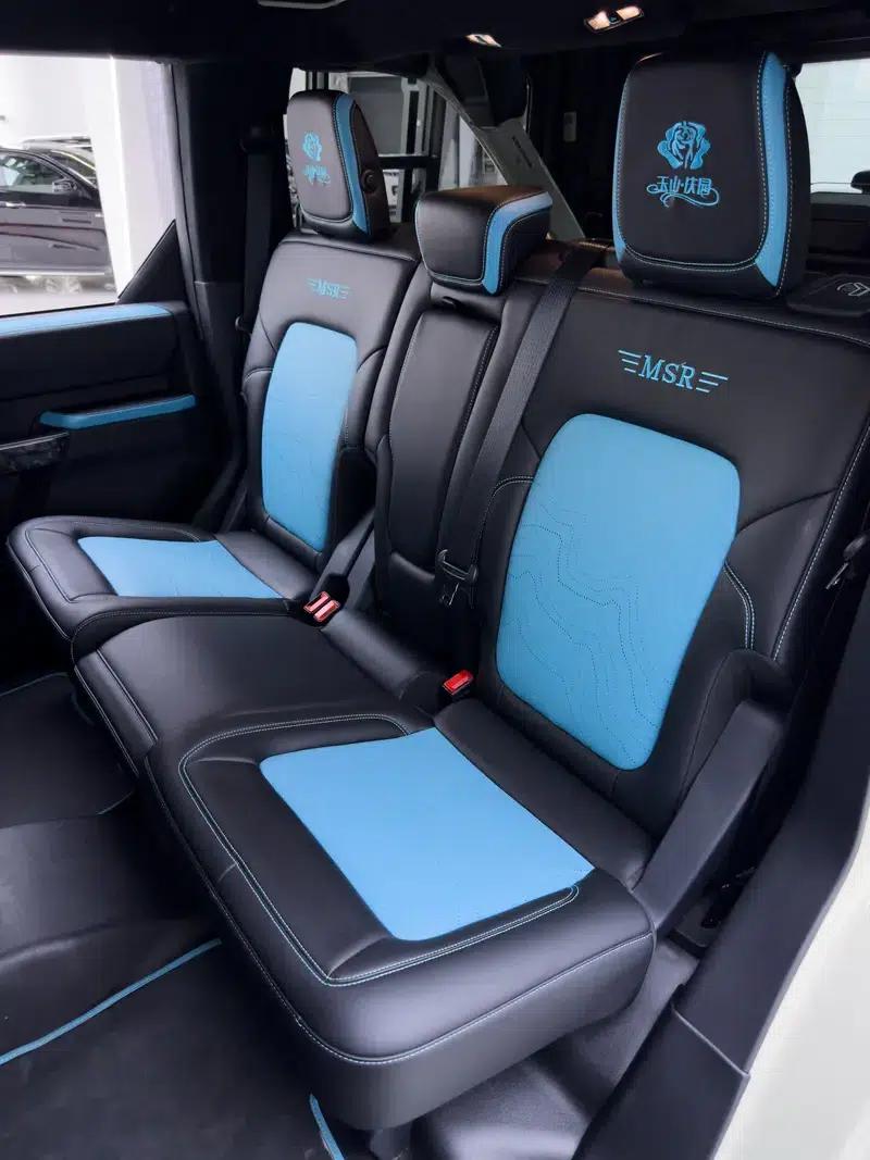 Ford Spectacular 2025 2.3T Sand Dune Limited Edition — миниатюра 36