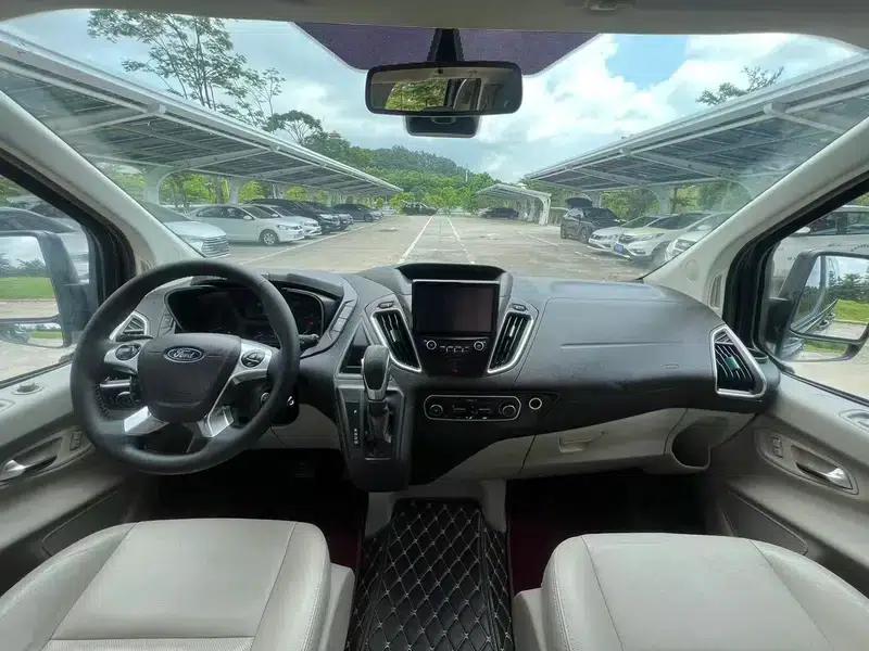 Tourneo 2017 2.0T Automatic Elite Edition — миниатюра 8