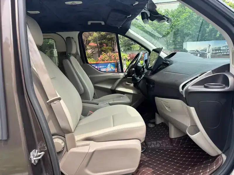 Tourneo 2016 2.0T Manual Elite Edition — миниатюра 14