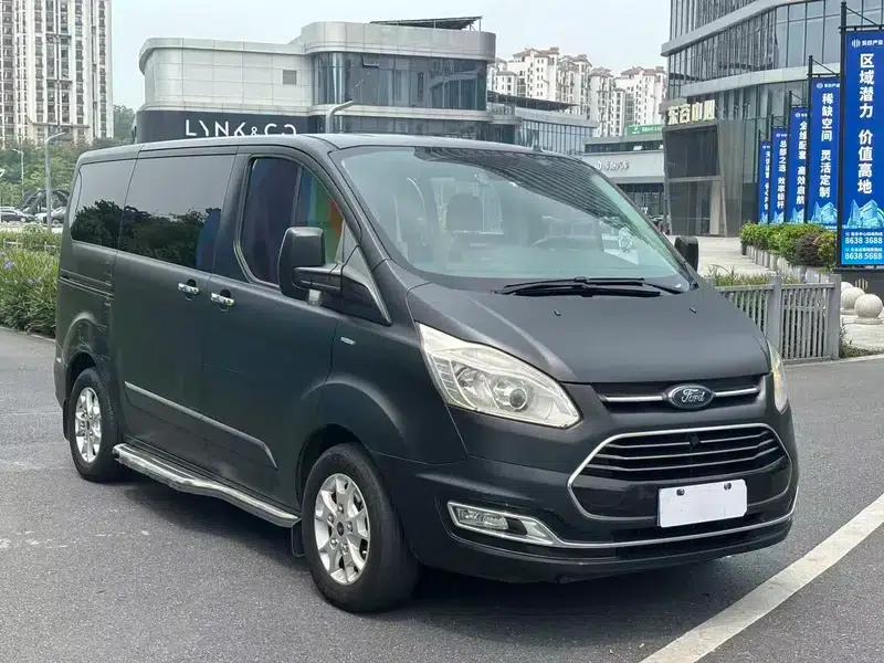 Tourneo 2016 2.0T Manual Elite Edition — миниатюра 3