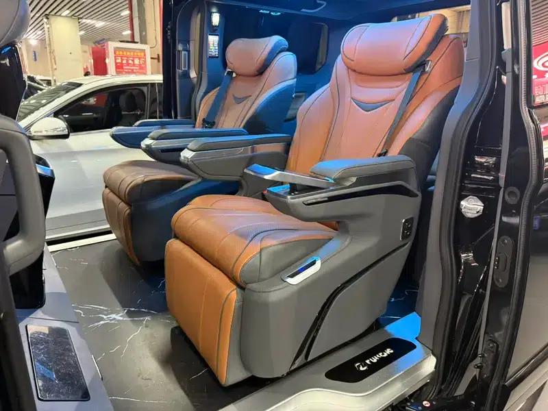 Tourneo 2024 2.0T Automatic Premium Plus Edition — миниатюра 15