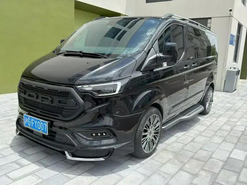 2023 Tourneo 2.0L Automatic Front-Wheel Drive 7-Seater Factory Custom Edition — миниатюра 1