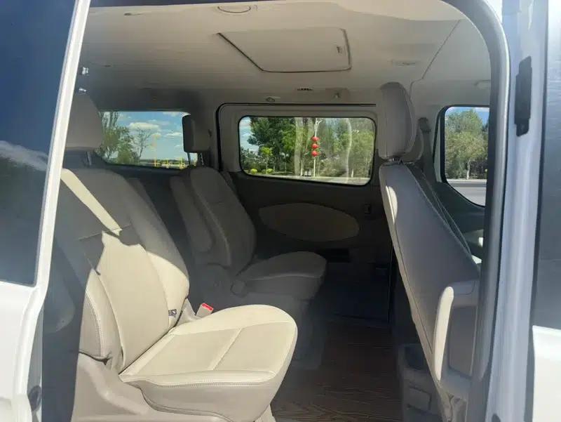 Tourneo 2017 2.0T Automatic Elite Edition — миниатюра 8