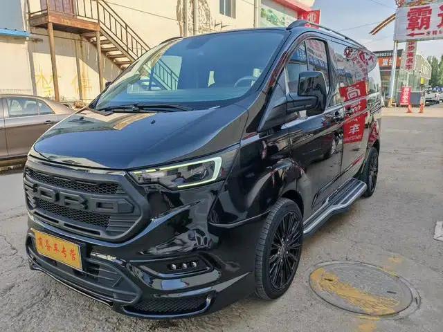 2023 Tourneo 2.0L Automatic Front-Wheel Drive 7-Seater Factory Custom Edition