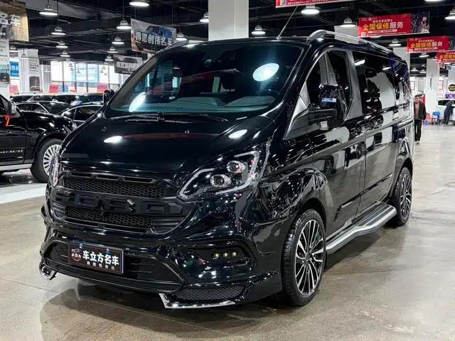 2023 Tourneo 2.0L Automatic Front-Wheel Drive 7-Seater Factory Custom Edition