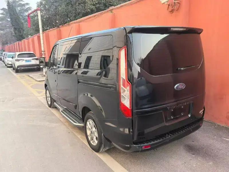 Tourneo 2020 Facelift 2.0T Automatic Elite Edition — миниатюра 4
