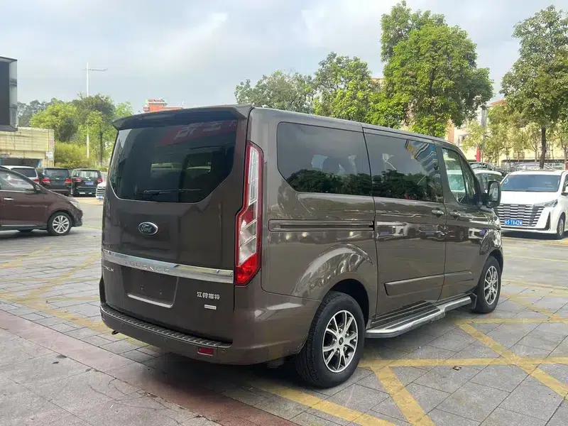 Tourneo 2017 2.0T Automatic Elite Edition — миниатюра 7