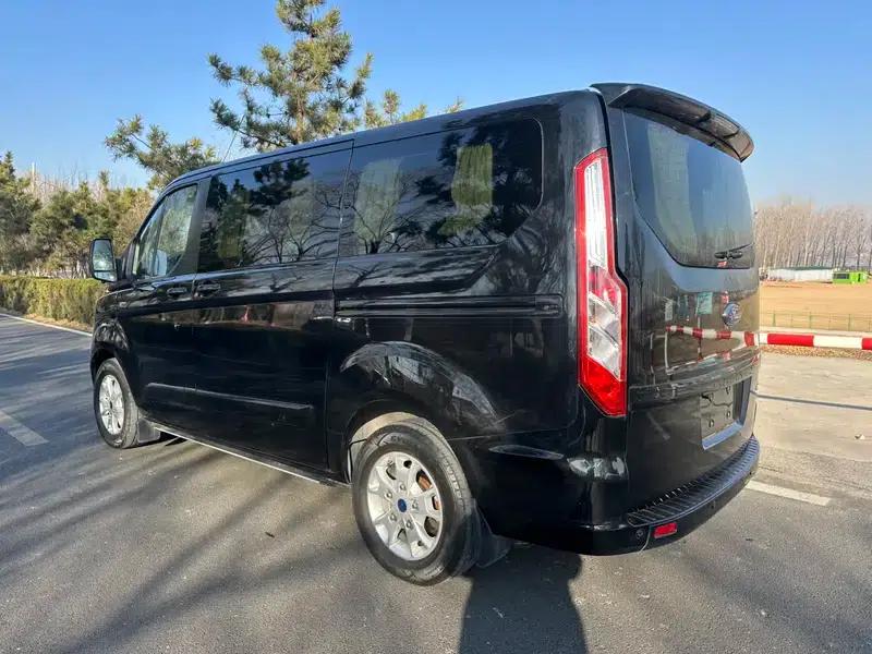 Tourneo 2018 2.0T Automatic Executive Smart Edition — миниатюра 4