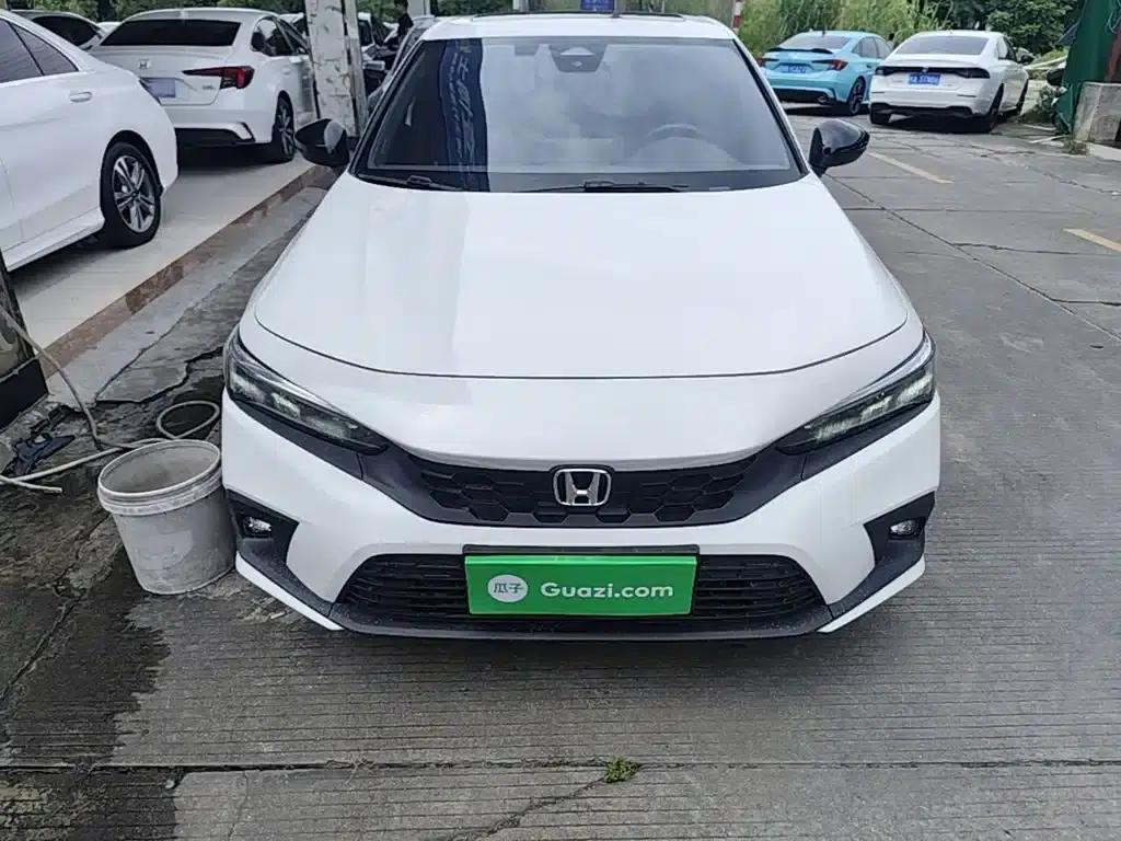 2023 Civic Hatchaback 240TURBO CVT Extreme Edition — миниатюра 3