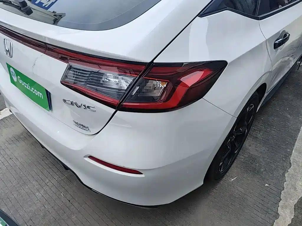 2023 Civic Hatchaback 240TURBO CVT Extreme Edition — миниатюра 8