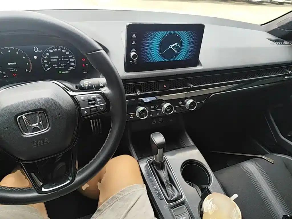2023 Civic Hatchaback 240TURBO CVT Extreme Edition — миниатюра 10