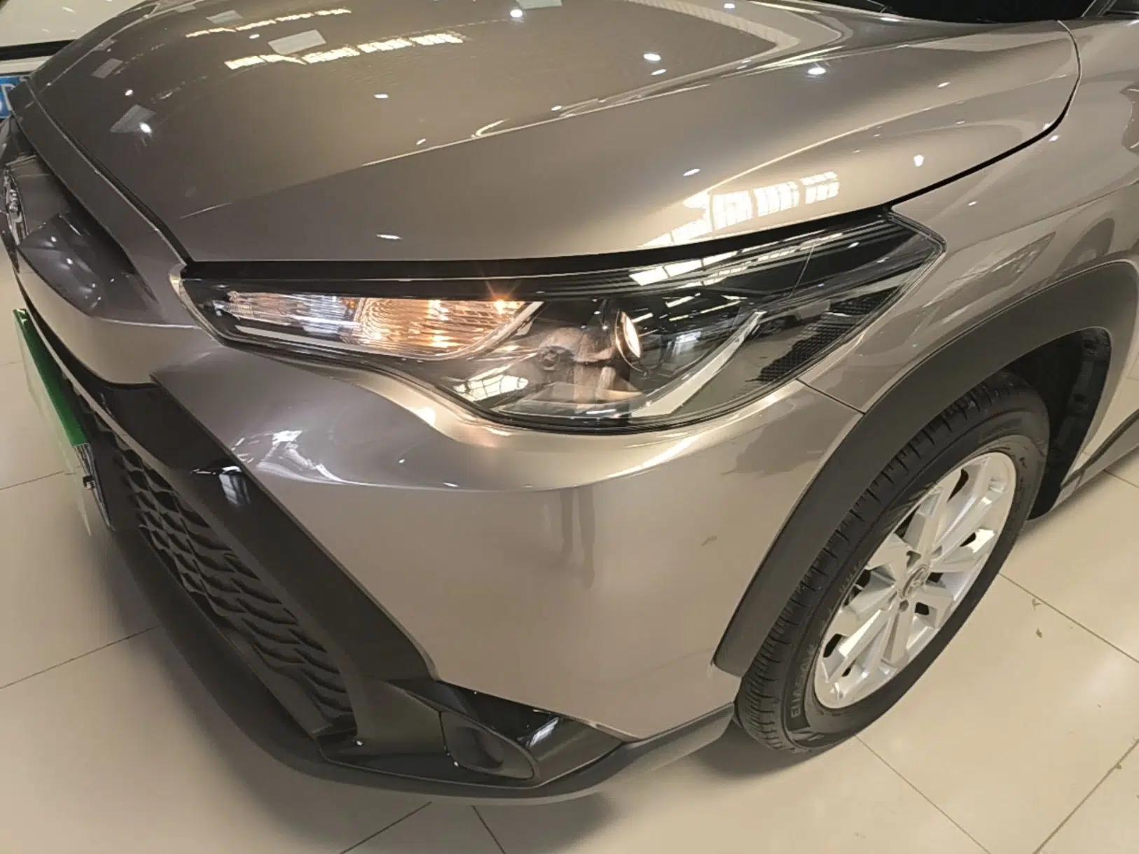 Toyota FRONTLANDER 2024 2.0L CVT Elite Plus Edition — миниатюра 8