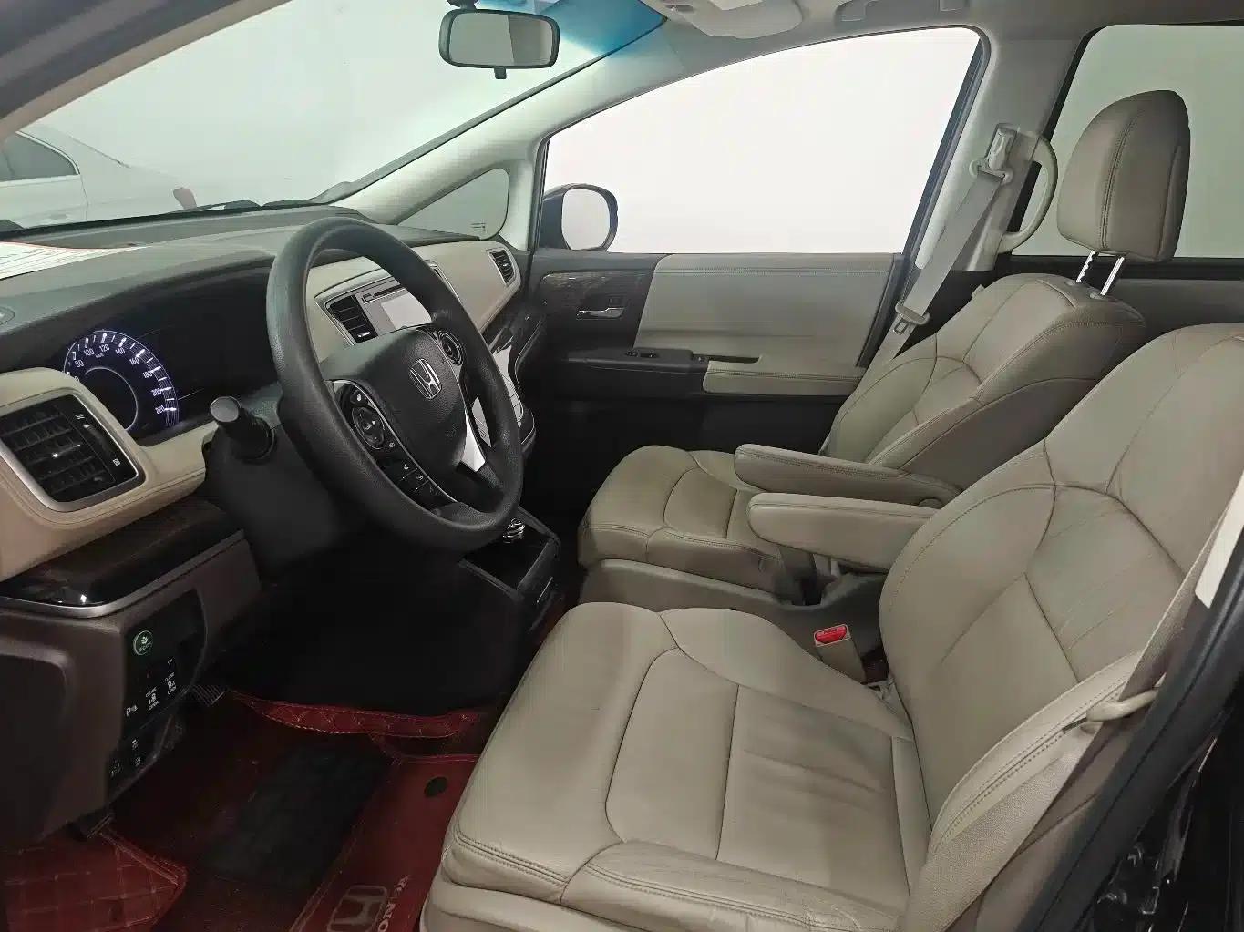 2017 Odyssey 2.4L Luxury Edition — миниатюра 4