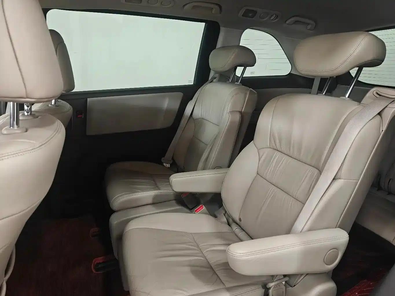 2017 Odyssey 2.4L Luxury Edition — миниатюра 5