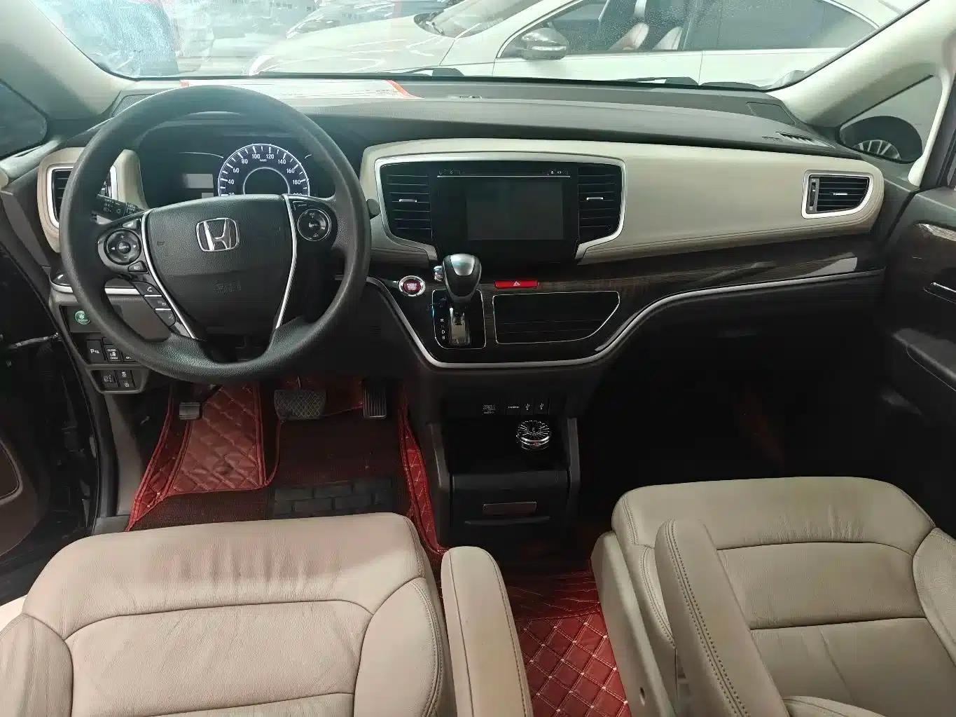 2017 Odyssey 2.4L Luxury Edition — миниатюра 7