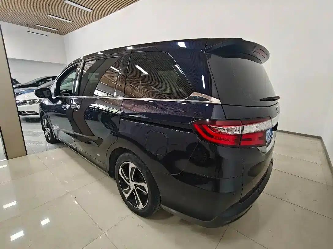 2017 Odyssey 2.4L Luxury Edition — миниатюра 8