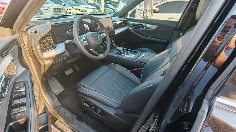Trumpchi GS8 2022 Dual Engine Series 2.0TM Hybrid 2WD Premium Edition 7-Seater — миниатюра 9