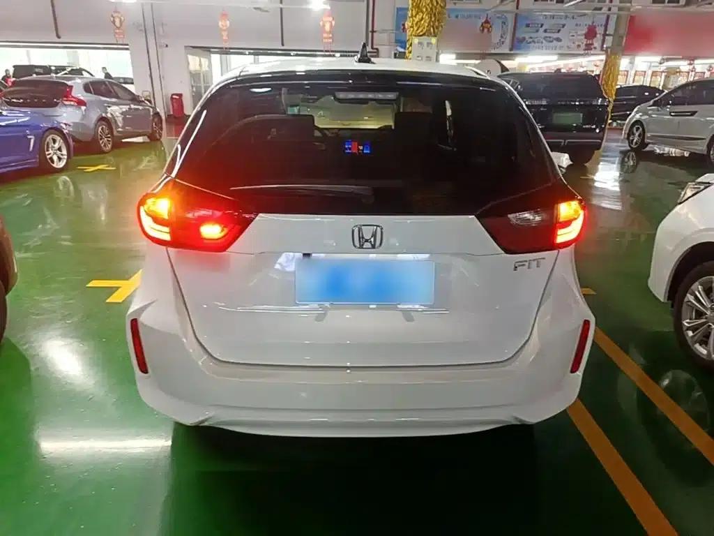 Honda Fit 2021 1.5L CVT Trend Edition — миниатюра 6