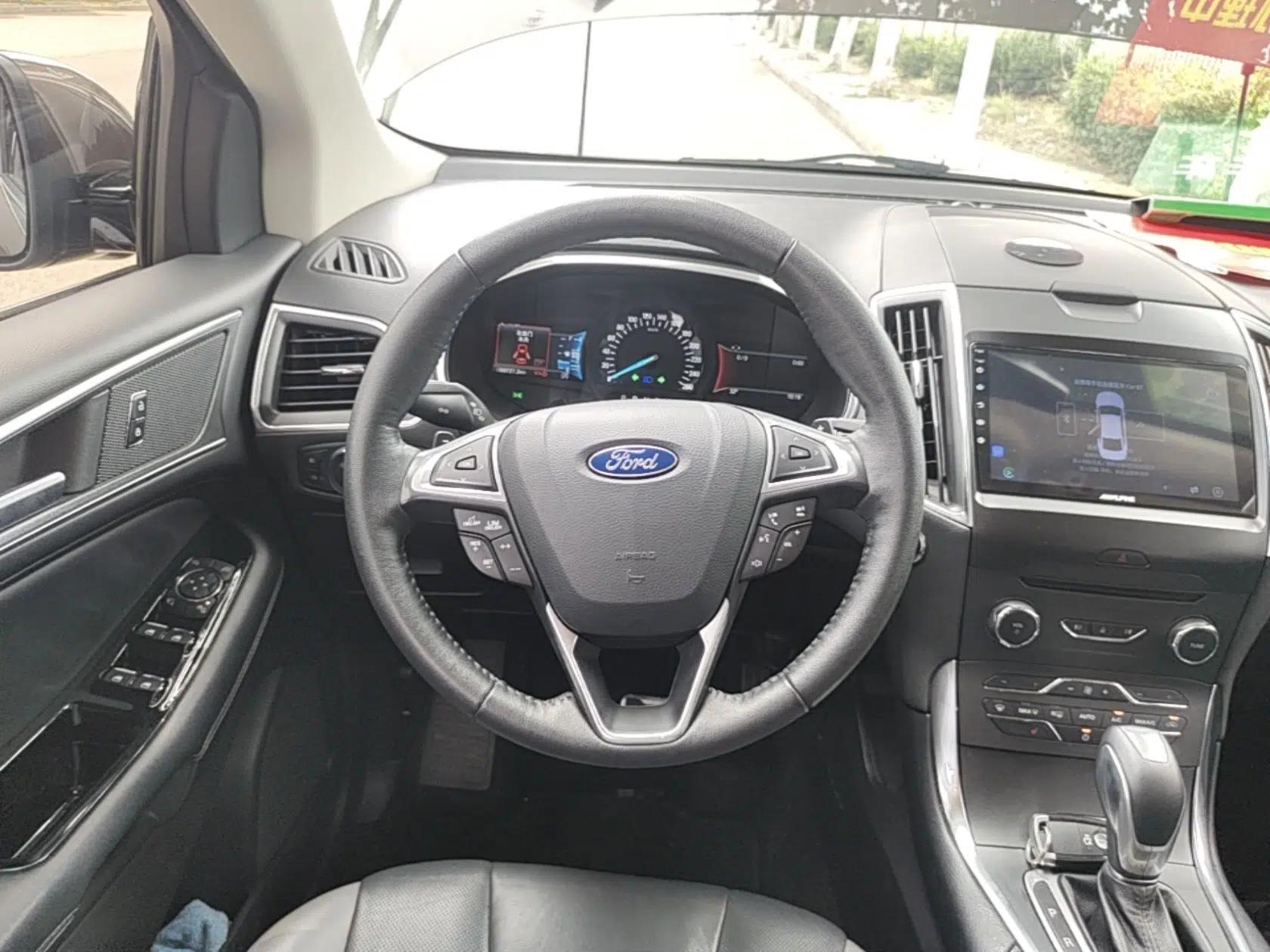 Ford Edge 2018 EcoBoost 245 Two-Wheel-Drive Sporty 7-Seater — миниатюра 13