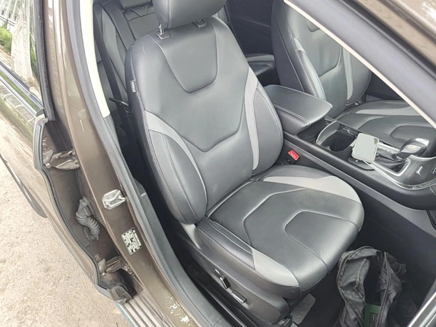 Ford Edge 2018 EcoBoost 245 Two-Wheel-Drive Sporty 7-Seater — миниатюра 19