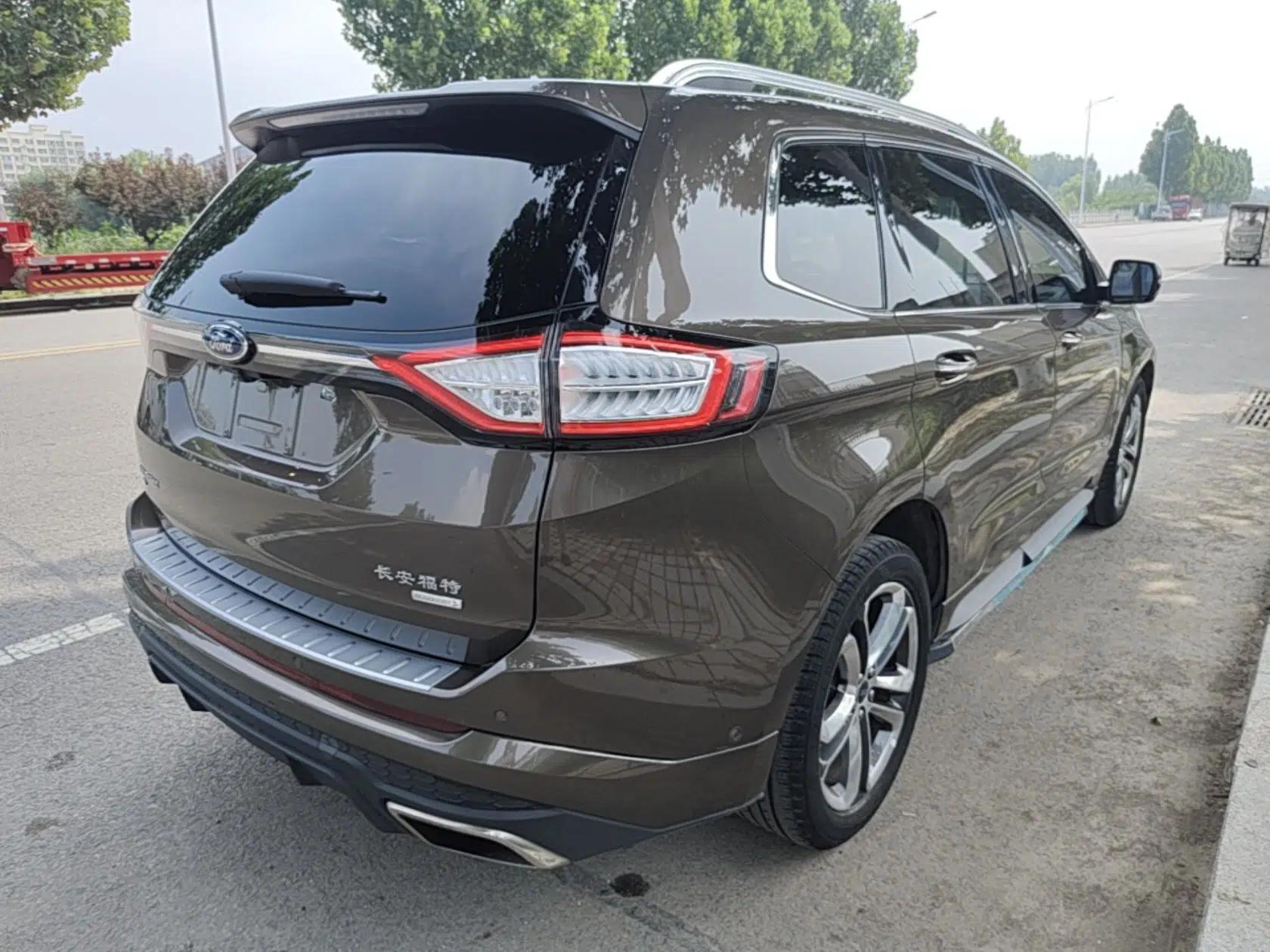 Ford Edge 2018 EcoBoost 245 Two-Wheel-Drive Sporty 7-Seater — миниатюра 6