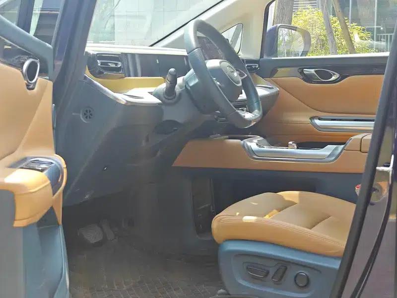 Trumpchi E8 PHEV 2024 2.0ATK 150km MAX Edition — миниатюра 12