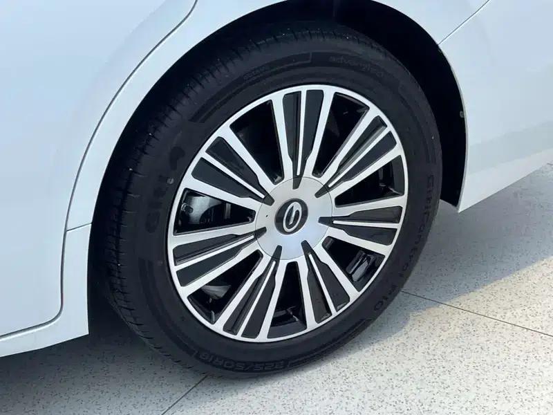Trumpchi E8 PHEV 2024 model 2.0ATK 150km MAX+ — миниатюра 17